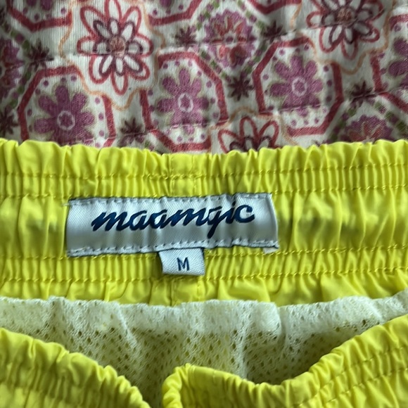 YELLOW SWIM/BOAT SHORTS - Picture 2 of 2